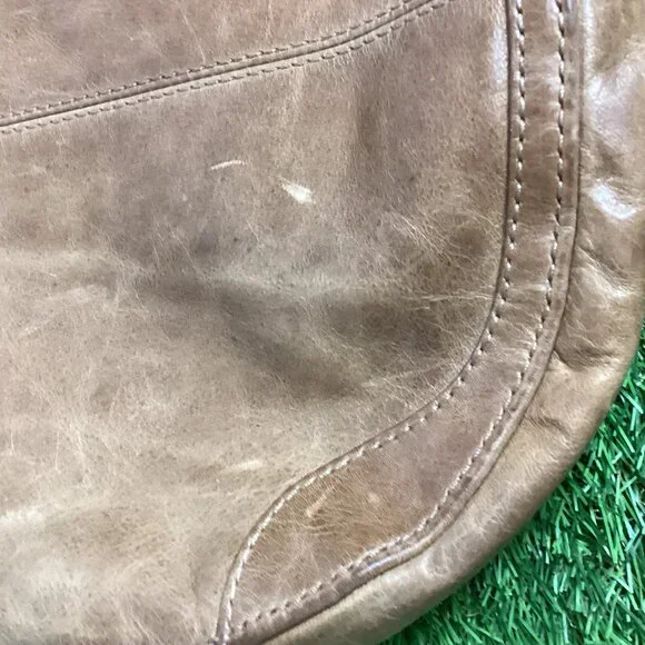 Frye Melissa Scooped Crossbody Hobo Bag Light Tan
